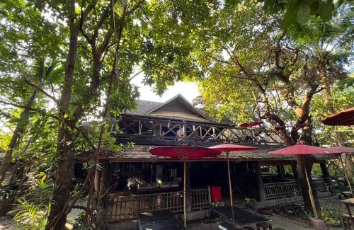 Chang Phueak House | Explore Comfort at Monfai Culture House with Breakfast Included