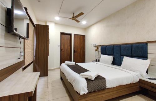 Amritsar Bed & Breakfast | Discover Monga Dreams: Steps from Golden Temple, Breakfast Included