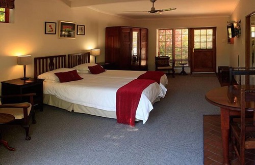 Port Elizabeth Bed & Breakfast | Relax at Mongoose Manor: Ocean Views & Spa Retreat