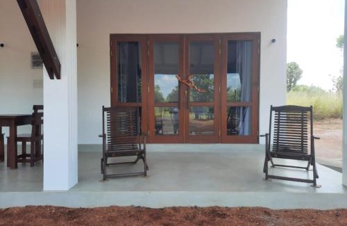 Nochchiyagama House | Cozy Moni Farm House Wilpattu - Rated 9/10 with Family Amenities