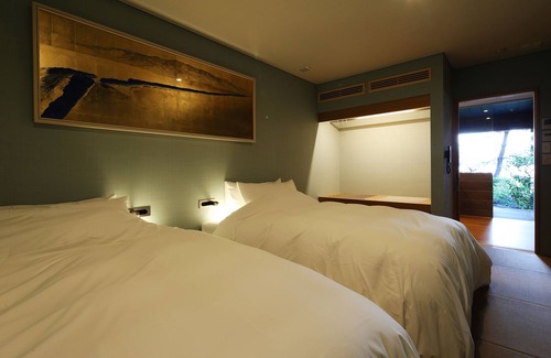 Amanohashidate House | Experience Monjusou Shourotei: Spa, Breakfast & Hot Tub