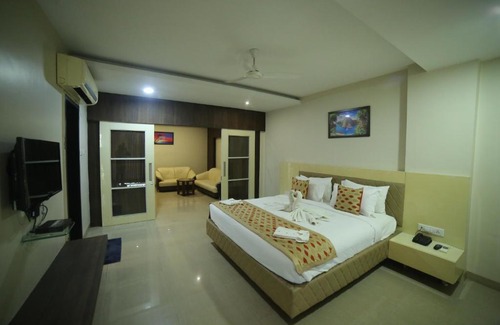 Sanwer Hotel | Tranquil Monk's Nirvanaa Hotel & Resort with Oceanfront Views