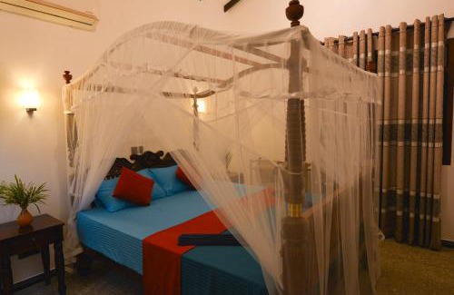 Hikkaduwa Apartment | Oceanfront Paradise at Monkey Island Hotel - Guest Rated 9.8