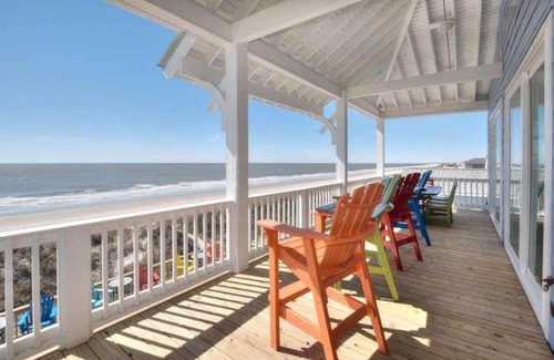 Yaupon Beach House | Discover Oceanfront Comfort at Monkey Pants Hotel