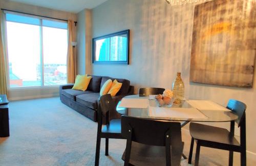 Victoria Park Apartment | Stylish Monki Di Executive Suites - Alura: Guest Rated 8.5/10