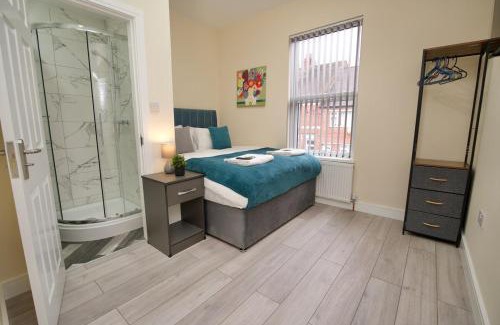 Coventry House | Monks Villa Fully Furnished Home Coventry