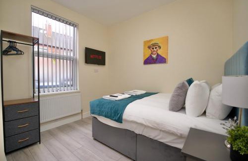 Coventry House | Monks Villa Fully Furnished Home Coventry