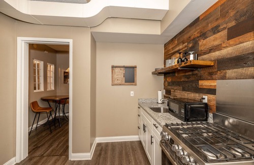 Newport Condo | Experience Monmouth Lofts: Perfect Newport Retreat for 10