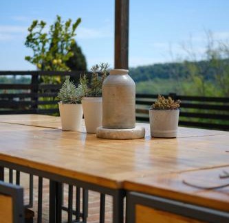 Fermo House | Enchanting Monna Terra B&B: Oceanfront Retreat with Spa
