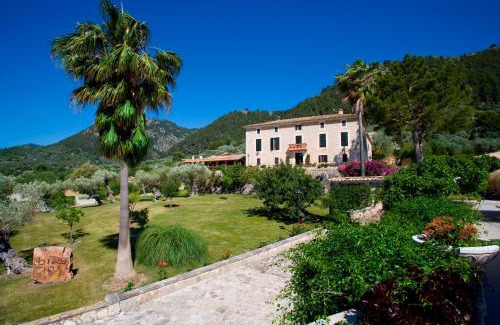 Campanet Hotel | Relax at Monnaber Nou Finca Hotel & Spa with Ocean Views