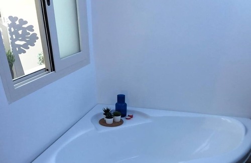 Brindisi House | Discover Monnalisa Suite: Family-Friendly Retreat in Brindisi