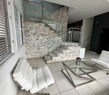 Tegucigalpa Apartment | Pet-Friendly Monoambiente Apart-Studio with High Ratings