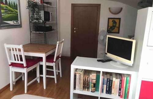 Province of Bologna Apartment | Welcoming Monolocale A Modo Mio B&B for Your Family Stay