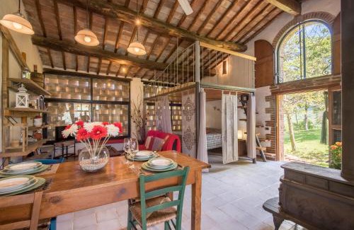 Radicondoli Apartment | Experience Comfort at Monolocale Antico Fienile