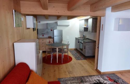 Canale d'Agordo Apartment | Pet and Child Friendly Retreat at Appartamento Carfon