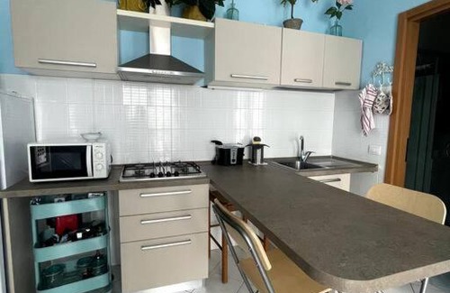 Casal Borsetti Apartment | Cozy Monolocale with Terrace, Pet and Child Friendly
