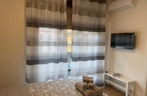 Crocetta-San Lazzaro-Modena Est Apartment | Scenic Monolocale con Terrazzo - Rated 9.4/10, Family Friendly
