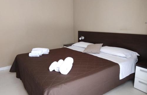 Torre Pedrera Apartment | Relaxing Poolside Studio for Memorable Getaways