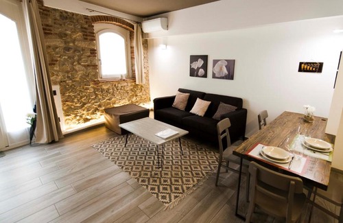 Lazise Old Town Apartment | Cozy Monolocale Torre dell'Orologio - Child Friendly Retreat