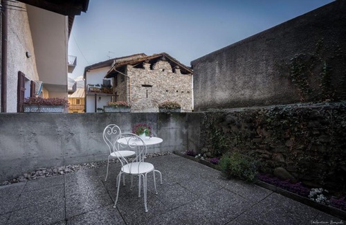 Talamona Apartment | Guest Rated 9.3: Monolocali di Cà Selvetta Holiday Houses