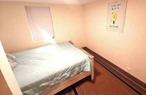 Greeley Apartment | Fun Monopoly Themed 4BR Apartment with Breakfast & Pets