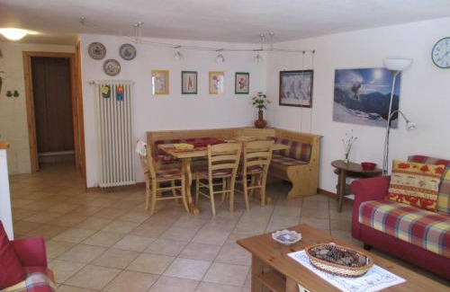 Zuino Apartment | Family-Friendly Retreat at MonoZuino with 8/10 Guest Ratings