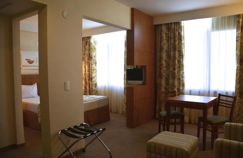Sao Jose dos Campos Hotel | Quality Stay at Monreale Plus São José dos Campos