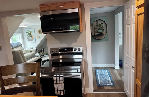 Monroe Apartment | Monroe Maine Historic Site Hideaway