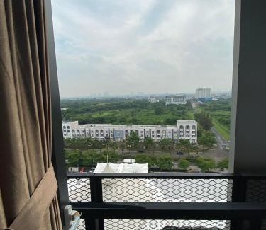Cikarang Apartment | Family-Friendly Monroe Tower Apartment with Pool Access