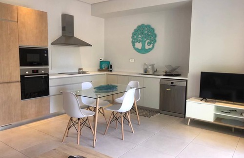 Pereybere Apartment | Modern Montecrista Apartment Steps from Pereybere Beach