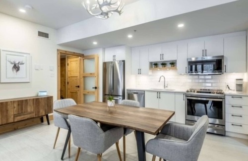 Versant Soleil Condo | Discover Mont-Tremblant: Étoile du Matin with Pool & Spa