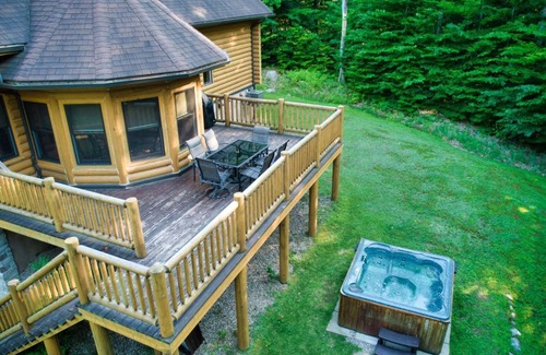 Mont-Tremblant House | Inviting Mont-Tremblant Grande Forêt: Pool & Spa Retreat