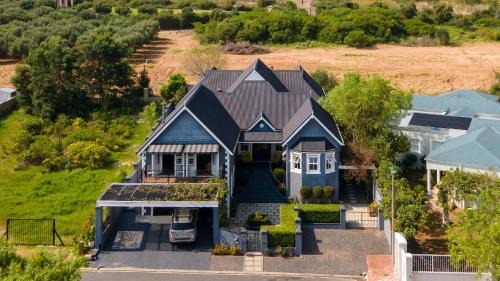 Franschhoek Villa | Discover Comfort at Mont Vue Manor with Pool & Pet Amenities