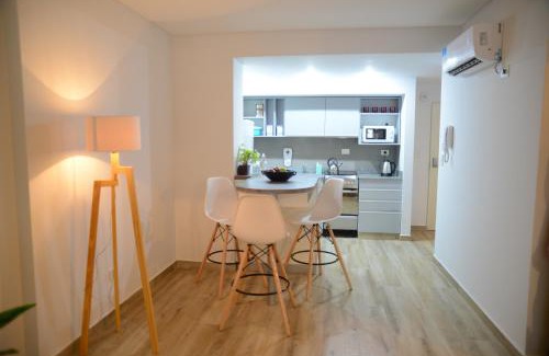 Nunez Apartment | Modern Flat Montañeses 2830: Rated 9.4 with Pool & Breakfast