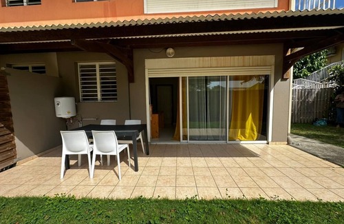 Cayenne Apartment | Montabo Jacuzzi and garden