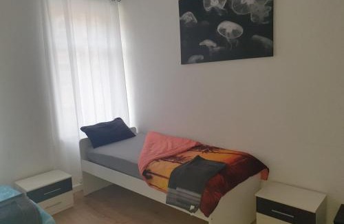Wurzen Apartment | Pet-Friendly Montage with Breakfast & Child-Friendly Amenities