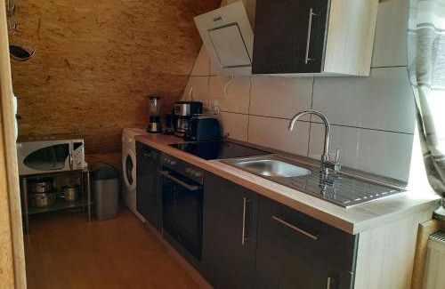 Schortens Apartment | Cozy Garden Apartment with Hot Tub and Pet-Friendly Amenities