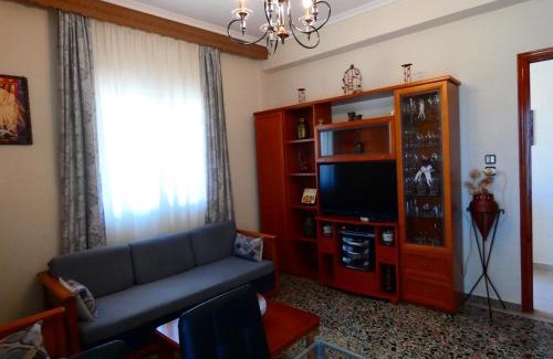 Kallirakhi Apartment | Experience Montagna e Mare: Family-Friendly Paradise