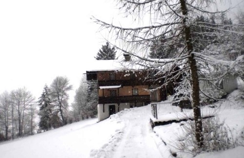 Bramberg am Wildkogel Cottage | Secluded Mountain Retreat: Almhütte Katharina Awaits You
