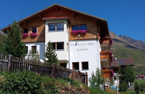 Melago Apartment | Idyllic Montana Apartments with Panoramic Views for Families