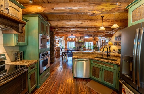 Libby House | Serene Montana Haven - Perfect Family Retreat with Hot Tub