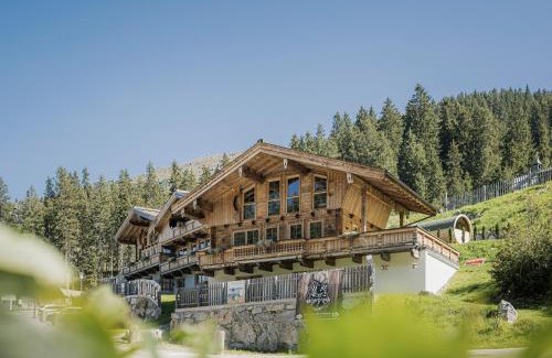 Hochfugen Apartment | Experience Appart & Chalet Montana Hochfügen: Pet Friendly Retreat
