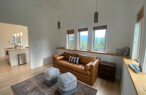 Finley Point Cabin | Montana Mountain Cabin on Finley Point, Flathead Lake, Montana