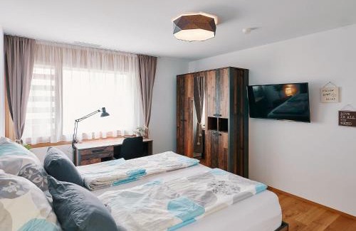 Flims Apartment | Montanas: Luxury Retreat with Fireplace Near Caumasee