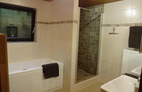 Bodenmais Apartment | Pet-Friendly Montara Suites Bodenmais with Ocean View