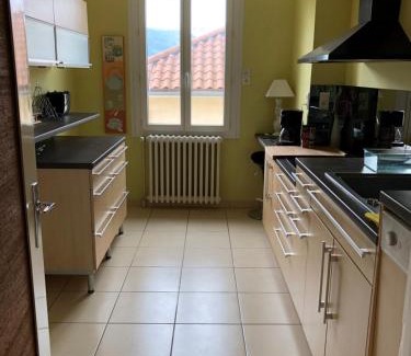 Millau Apartment | Family-Friendly Escape at Montcalm - Rated 9/10 by Guests