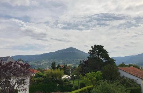 Millau Apartment | Family-Friendly Escape at Montcalm - Rated 9/10 by Guests