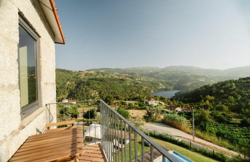 Pacos de Gaiolo Villa | MONTD'OR Azenha - by RowdHouses