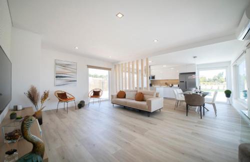 Bairro da Liberdade Villa | Elegant Monte Lusitano Calmaria: Family-Friendly Retreat