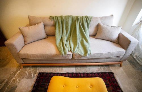 L'Aquila Apartment | Monte Camicia: Cozy City Center Retreat for Families & Pets
